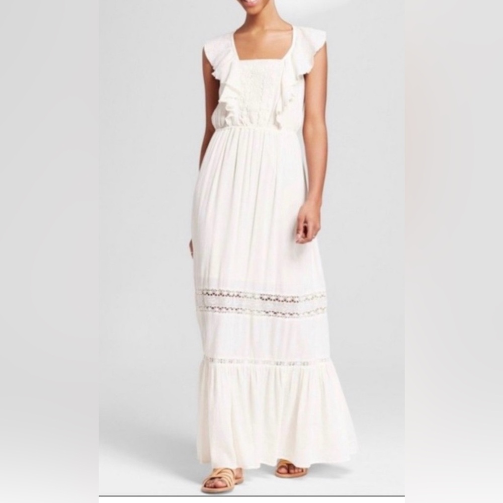 NWT Bohemian Ruffled Crochet Maxi Dress